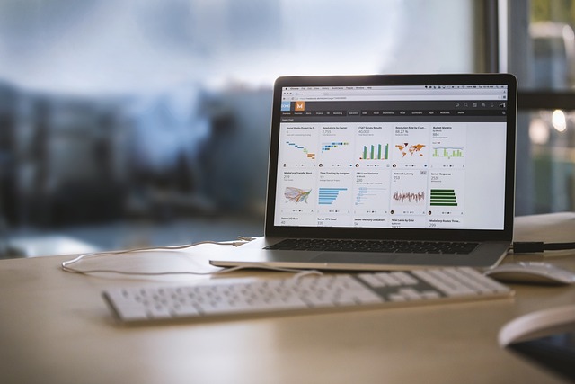 ハンドクリームでトラックボールの動きが改善？